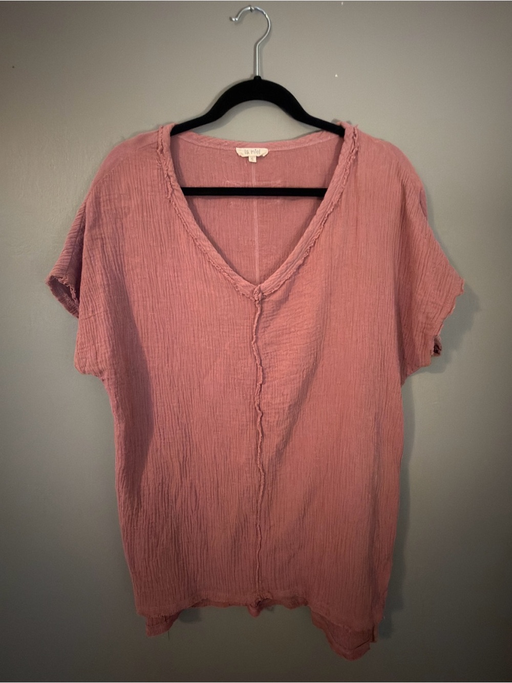 LA MIEL Washed Rose V-Neck Tunic Top